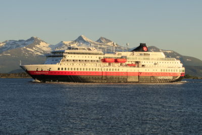 MS Finmarken Schiffsbegegnung 2015 ©HorstReitz