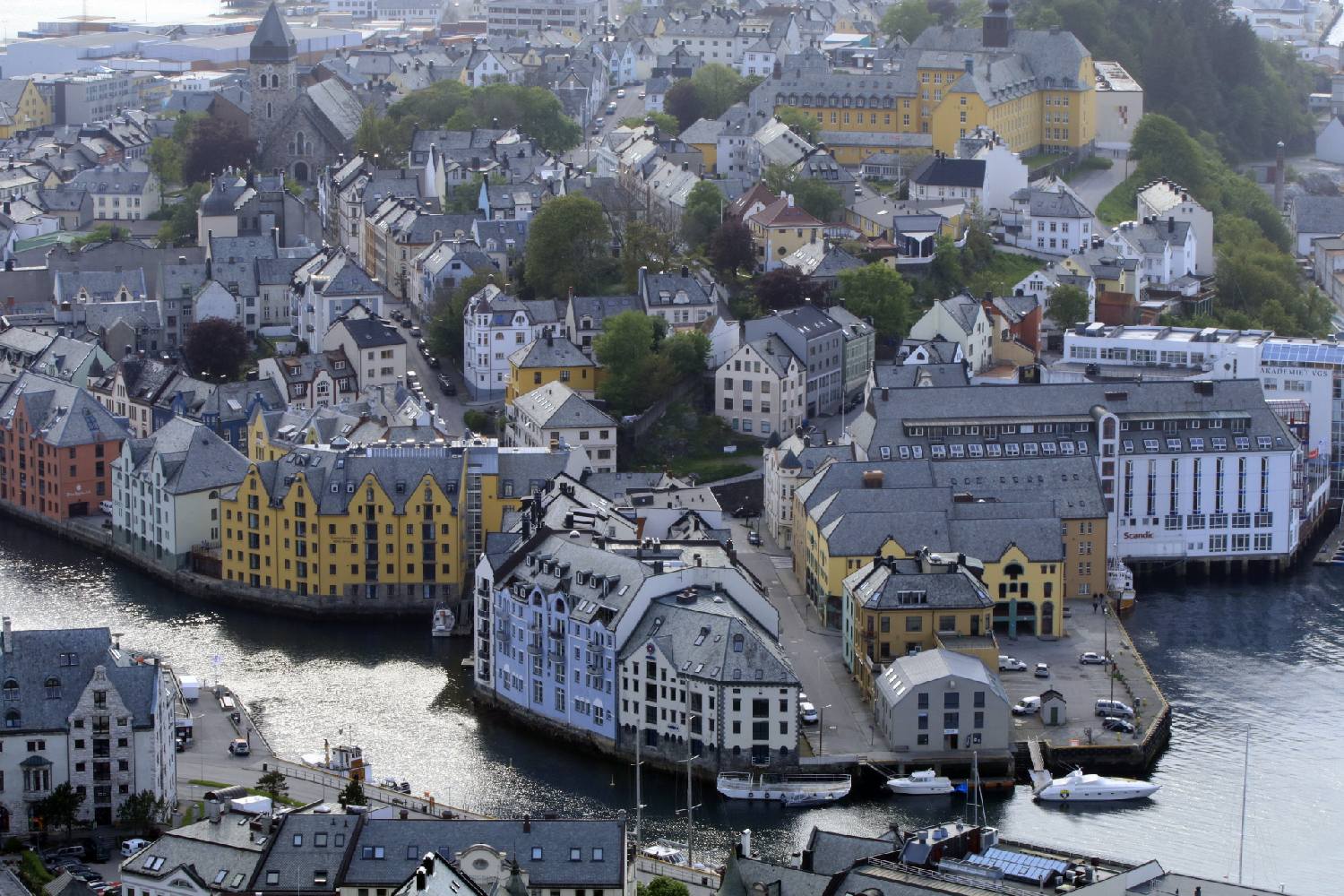 Alesund No Møre og Romsdal ©Horst Reitz