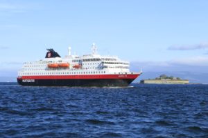 MS Nordlys bei Trondheim ©Horst Reitz